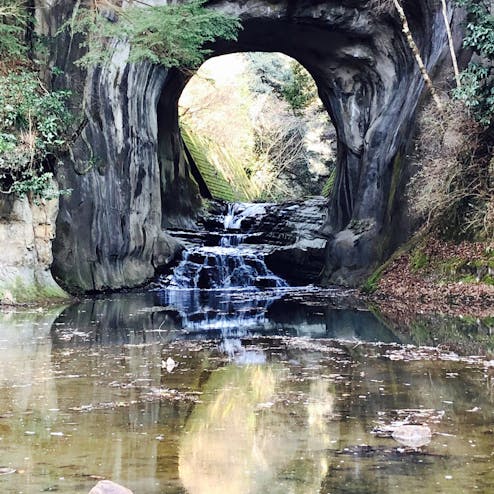 亀岩の洞窟(濃溝の滝)