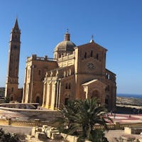 ゴゾ島はのんびりとしていてとても居心地の良い島でした。どこに行っても海、建物、空がキレイ！！！
#マルタ
#ゴゾ島
#タ・ピーヌ聖堂