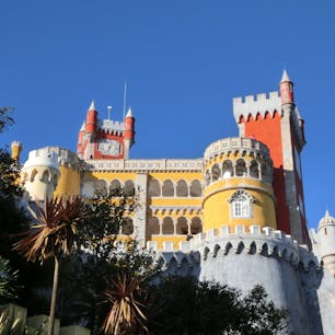 ペーナ宮殿
まるでお菓子のお城