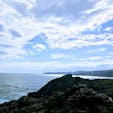 沖縄
沖縄本島、最北端の辺戸岬。
お天気のよい日には、与論島や沖永良部島を眺められます。元旦には初日の出スポットとして地元の人たちでにぎわう場所なんだそう。