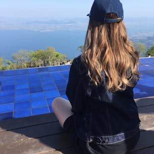 @びわ湖テラス
去年のGWに行ったけど、昼はあったかくて半袖で遊んでた！ただ昼過ぎると冷えてきて寒かったなー😭きれいやし、ブランコも楽しくてかなり広いから人が多くても楽しめるスポット◎