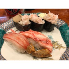 #金沢 #近江町市場 #もりもり寿司
ものすごい行列だった ☻