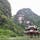 ベトナムの世界遺産チャンアン。陸のハロン湾とも呼ばれる、川と岩の景勝地です。女性船頭さんが漕ぐボートツアーもおススメ。