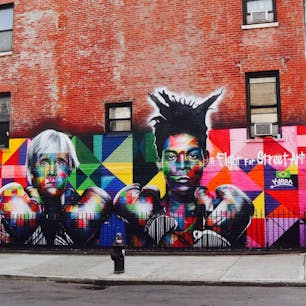 New York／Williamsburg Brooklyn

アンディ・ウォーホルとバスキアの壁画は、アーティストのKobraの作品。大迫力です♪