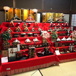 南昌荘@盛岡のひな祭り展
たくさんの雛人形がところせましと並んでいました🎎