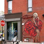 New York／SOHO
The Ridge Hotel

Eldridge Street沿いの壁に描かれたマリリン・モンローは、ストリートアーティストのZIMERの作品。
#zimernyc #zimer #streetartnyc
