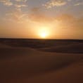 モロッコ。サハラ砂漠の夕陽。
