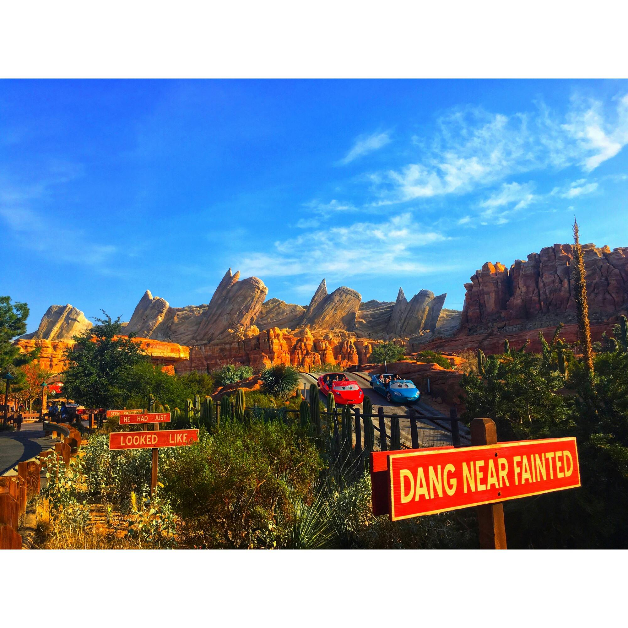 ディズニー カリフォルニア アドベンチャーパーク Disney California Adventure Park の投稿写真 感想 みどころ カーズランド トリップノート