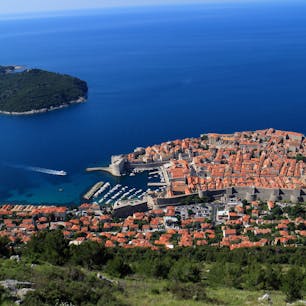クロアチア ドブロクニク ロープウェー乗り場の横からの眺望