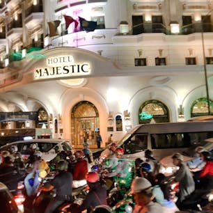 MAJESTIC🏨